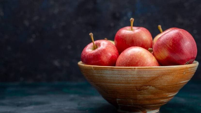 Apples Offers Relief For Gastrointestinal Issues like Diarrhoea and Constipation But Depending On How They Consumed