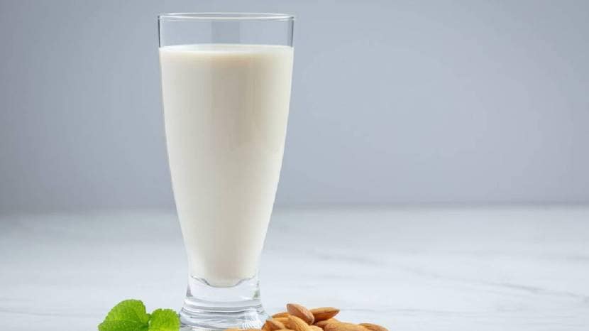 rich source of protein and calcium milk spike your blood sugar levels or not read what expert says 