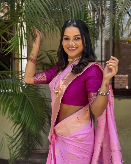 Sakshee Gandhi Pink Paithani Saree