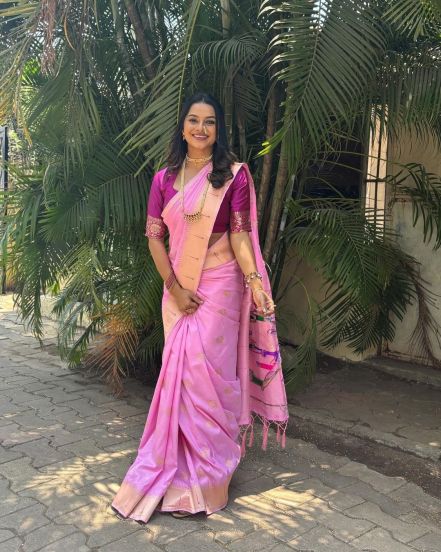 Sakshee Gandhi Pink Paithani Saree