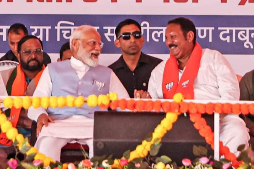 pm modi at satara