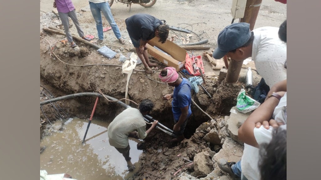 Kalamboli, 8 thousand Electricity Consumers , Left Without Power , for Hours, Accidental Power Line Cut, kalamboli no electricity, kalamboli electricity cut,