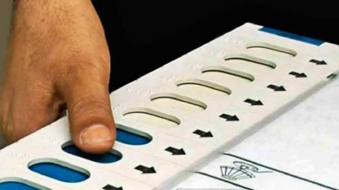 Elections in eight constituencies today in the second phase in the maharashtra state