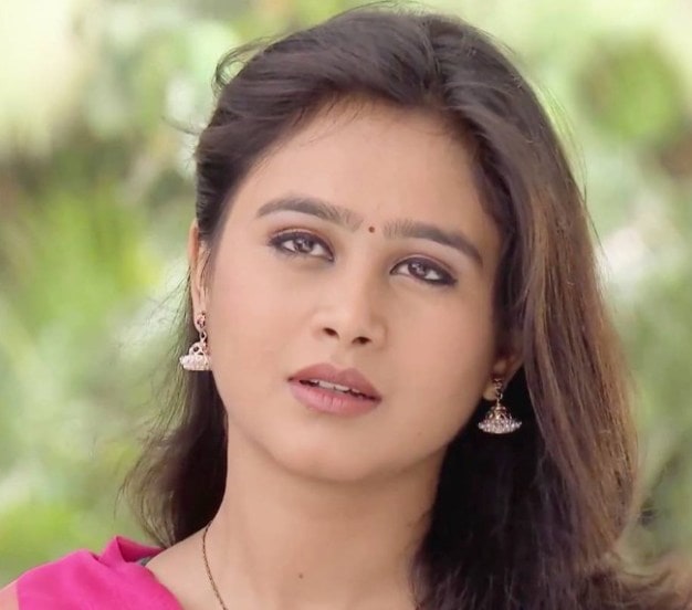 mrunal dusanis