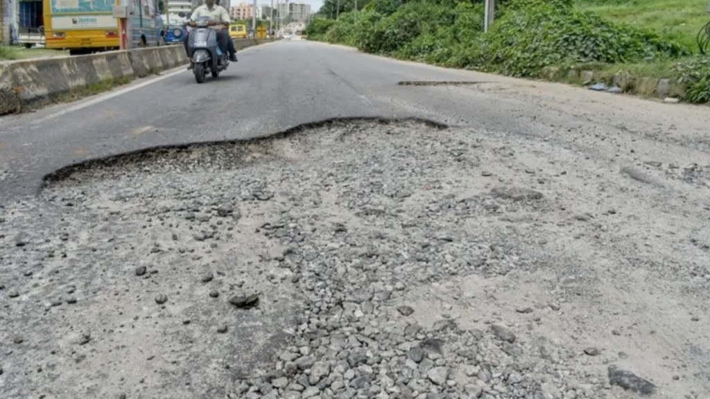 bmc will take permission from ec for potholes filling