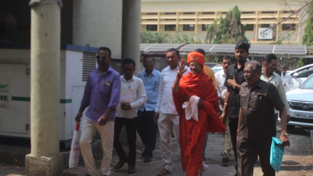 Swami Shantigiri Maungiri Maharaj has property worth 39 crores