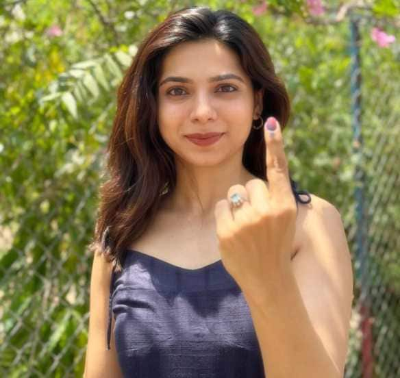 marathi actors voting