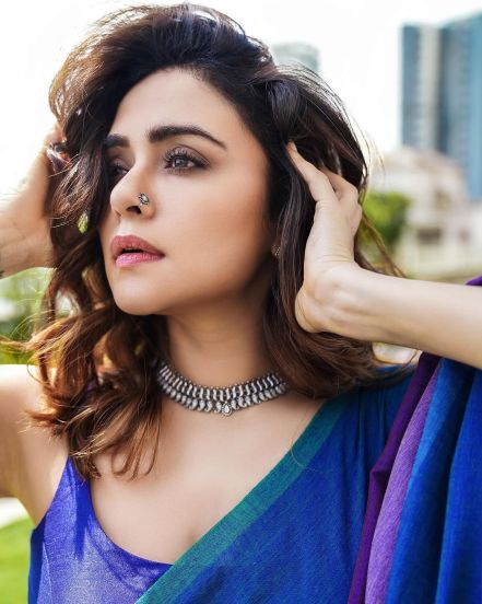 Amruta Khanvilkar Blue Saree