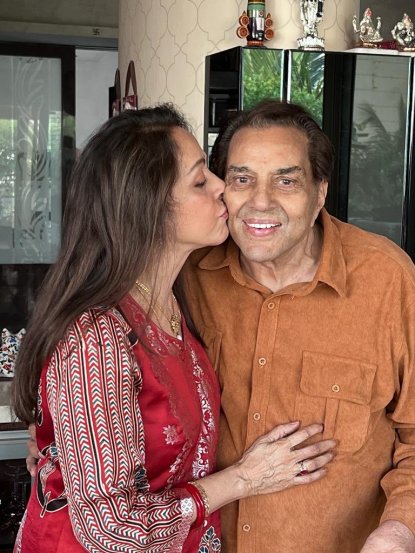 Dharmendra Hema Malini Wedding Anniversary