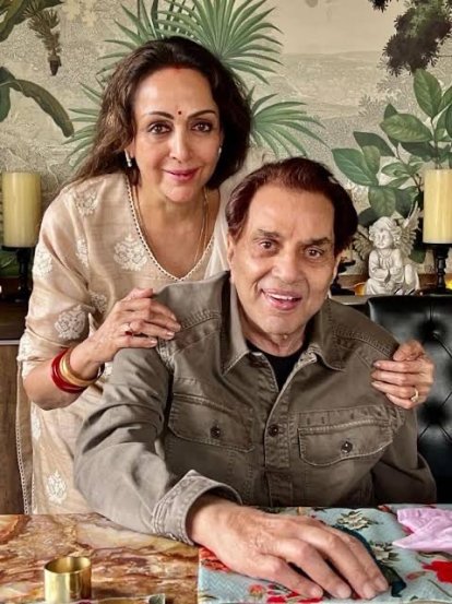 Dharmendra Hema Malini Wedding Anniversary