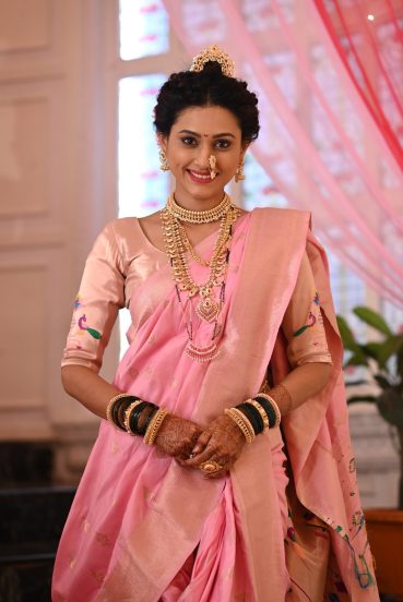 Gharoghari Matichya Chuli Paithani Look