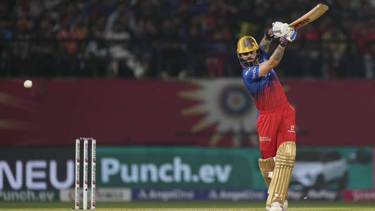 PBKS vs RCB : विराटने पंजाबविरुद्ध रचला इतिहास, IPL मध्ये ‘ही’ कामगिरी करणारा ठरला पहिला फलंदाज