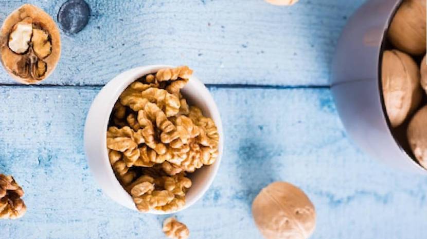 Benefits Of Eating Soak Walnuts in summer