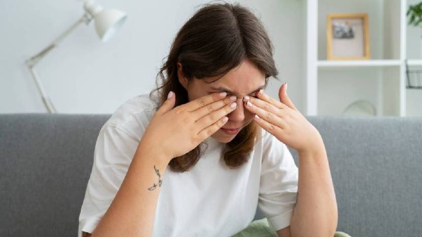 staring at our screens for extended periods expert says a quick blinking exercise to tackle dry eyes Beneficial for you