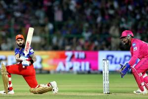 Virat Needs 29 runs to reach 8000 runs complete in IPL history