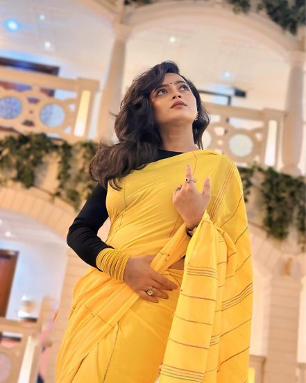 Shivali Parab Yellow Saree Look