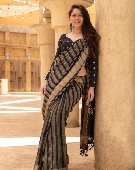 Sonalee Kulkarni Black Silk Saree