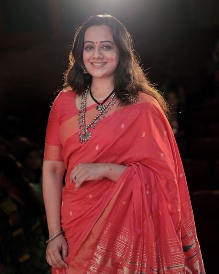 Spruha Joshi 