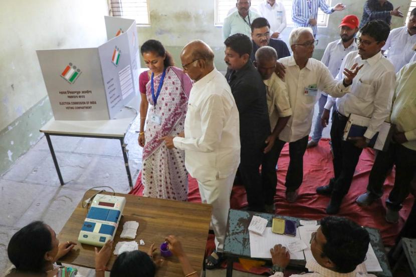 Baramati voting photos