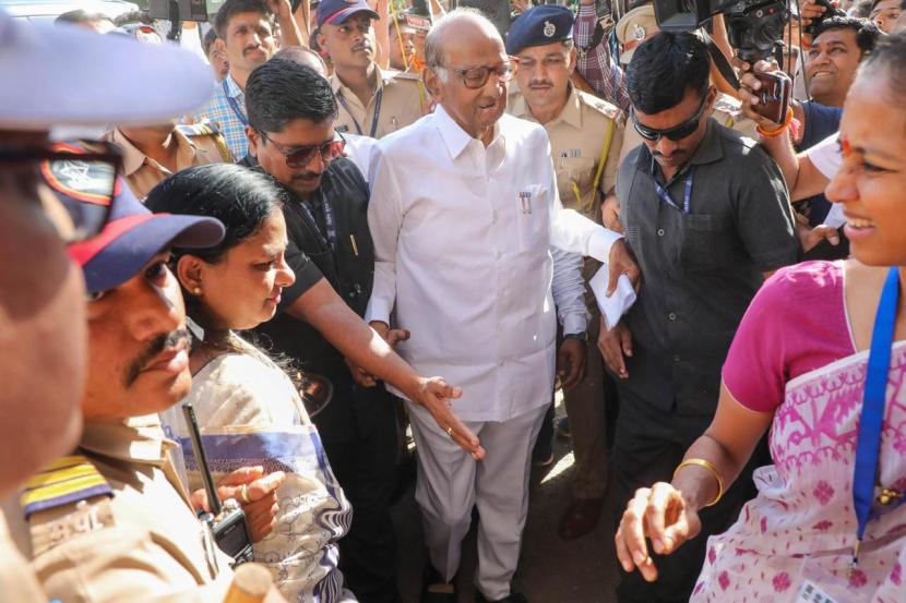 Baramati voting photos