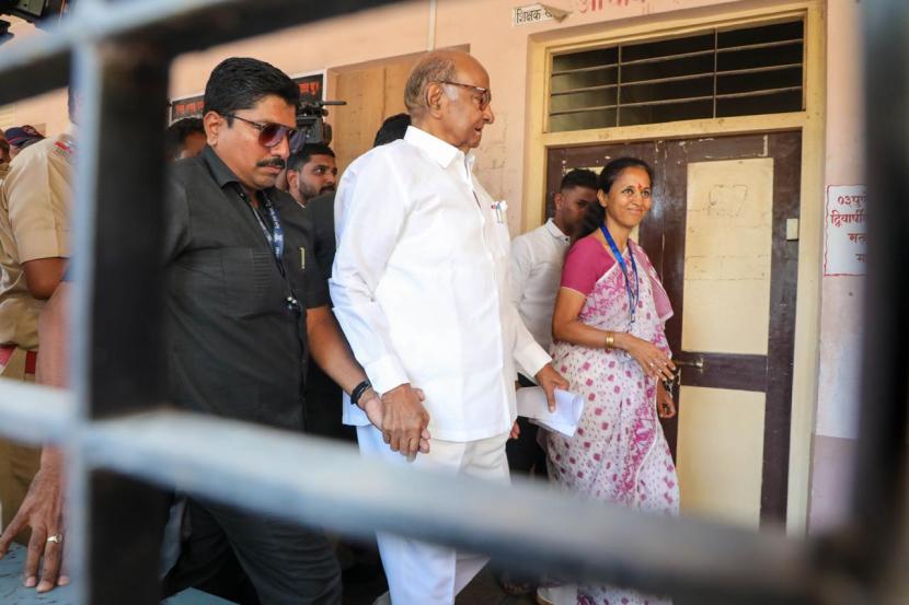 Baramati voting photos