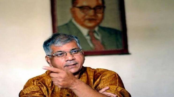 prakash ambedkar on raj thackeray