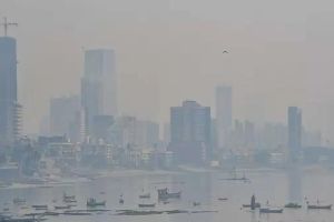 mumbais air index moderate with bad air recorded in Shivdi Worli and bkc