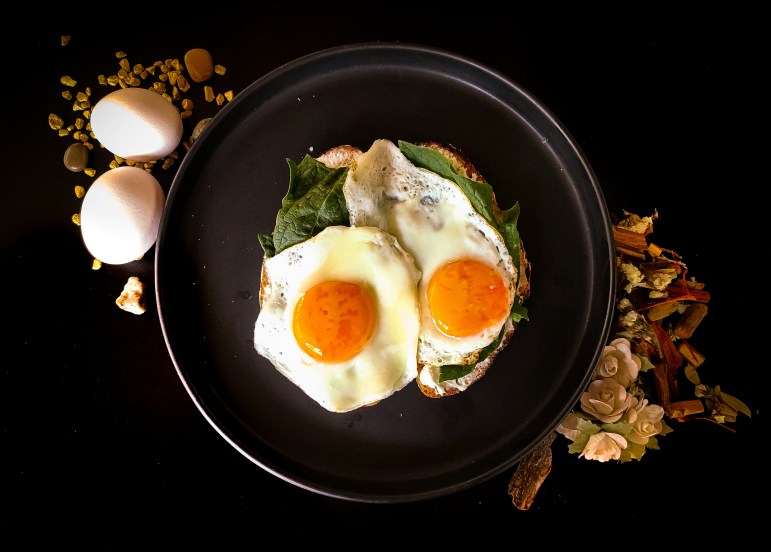 Is-it-right-or-wrong-to-eat-eggs-in-summer