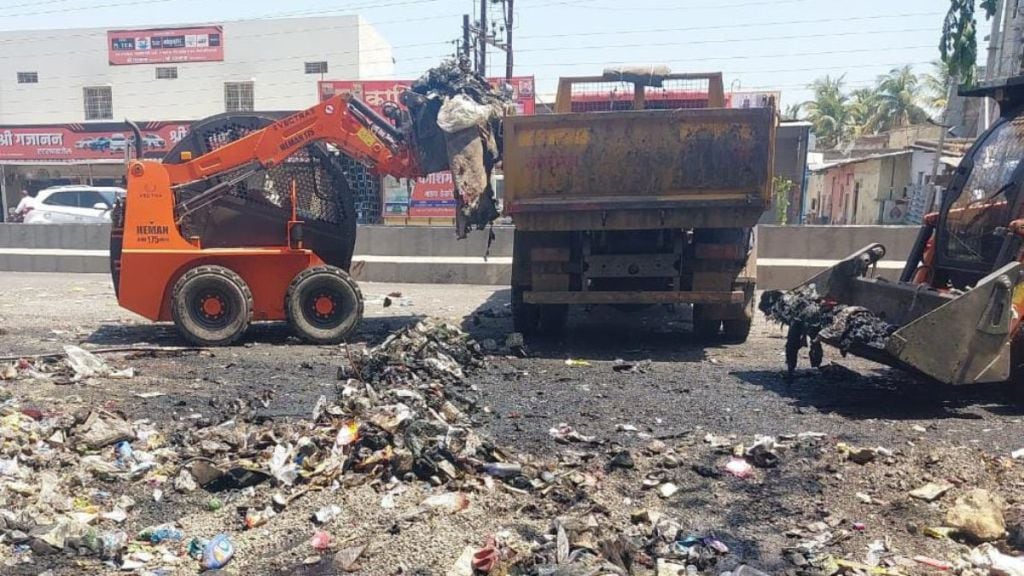 52 tons of garbage was removed from the sewer in two days