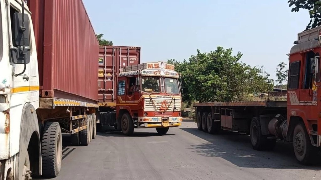 heavy vehicles banned for two weeks for repair work on ghodbunder road
