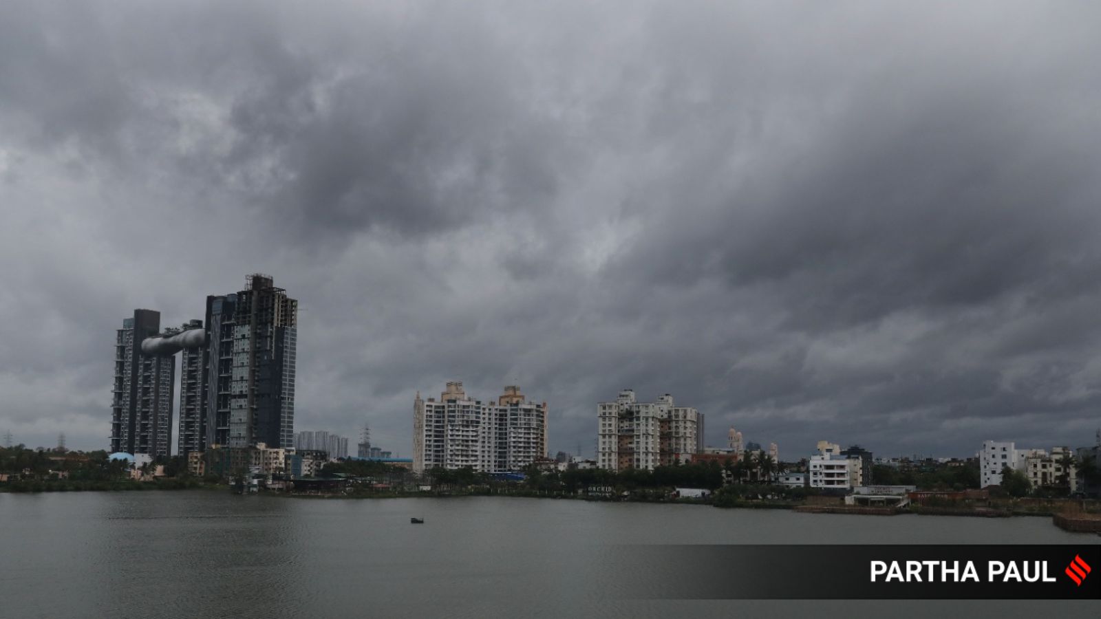 Cyclone Remal Hits West Bengal, Causing Destruction and Casualties