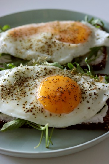 Is-it-right-or-wrong-to-eat-eggs-in-summer