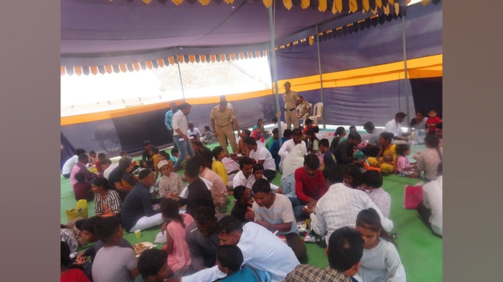 Nagpur Central Jail, Inmates Meet Their Children, Inmates Meet Their Parents, Heartwarming Gathering Program, Nagpur Central Jail Inmates Meet Children, police, inmates, Nagpur news, marathi news,