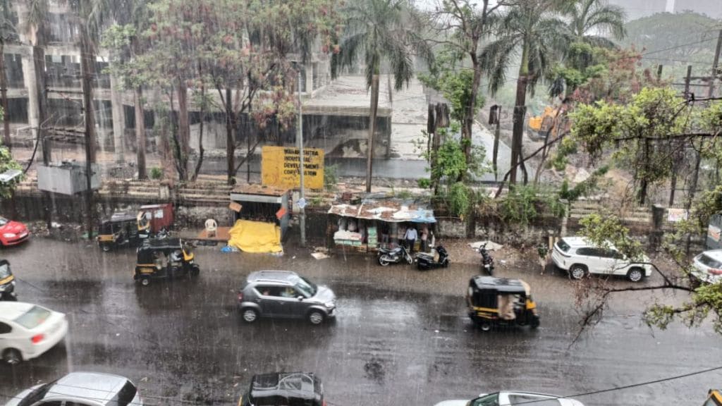 Heavy rain with gale force winds in Pimpri-Chinchwad election campaign effected