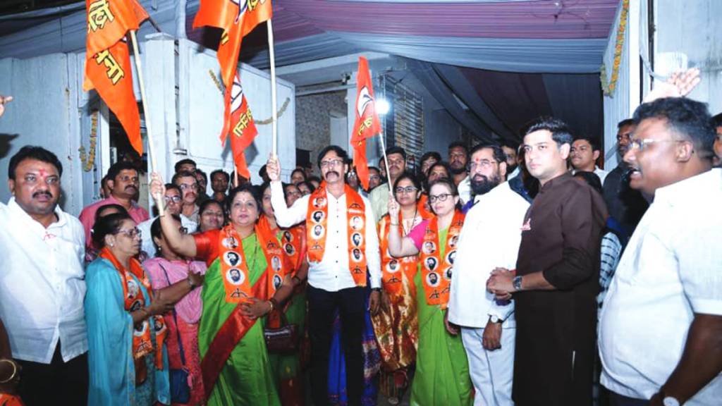 cm eknath shinde held meeting of party leaders in thane