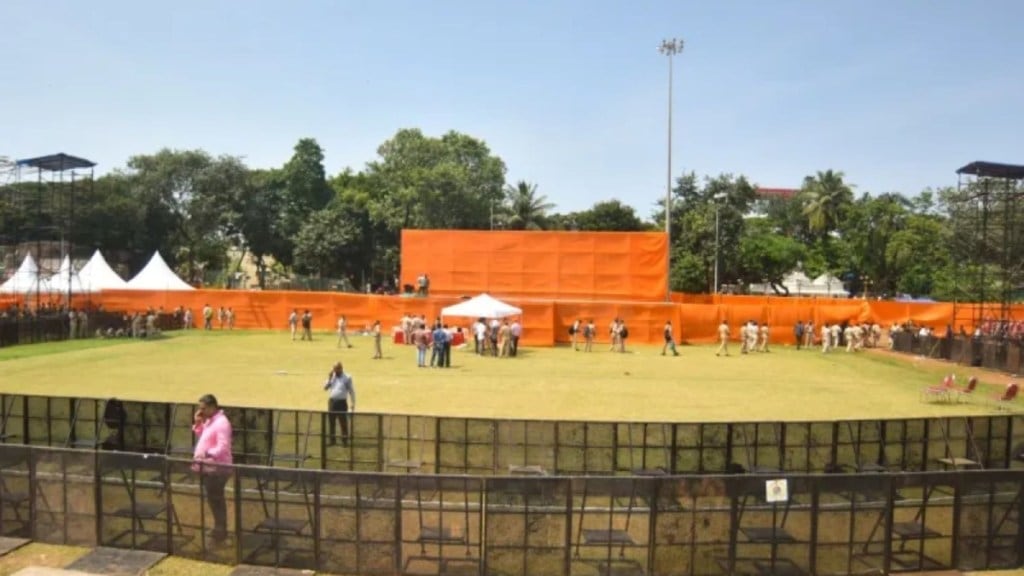 mns allowed to use shivaji park for poll campaign