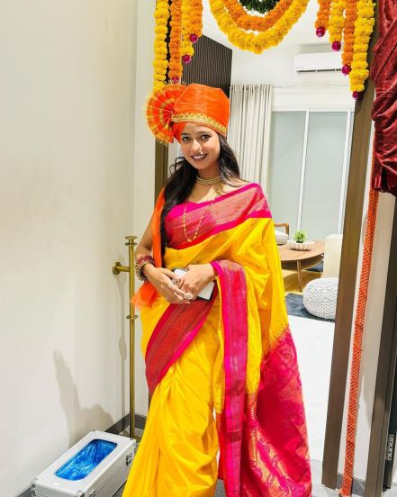 shivali parab sister sneha parab