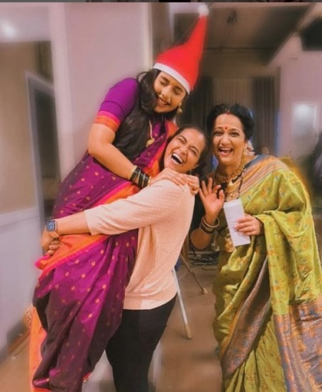 shivani rangole and kavita medhekar off screen bonding