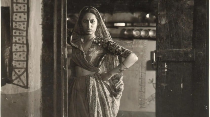 smita patil manthan