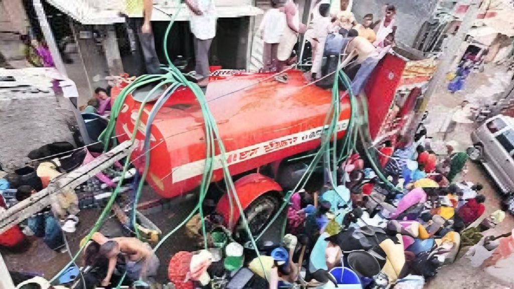 water supply by tanker to residents of housing societies in Pimpri-Chinchwad