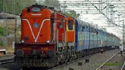 several pune mumbai trains cancelled between 28th to 31st may due to platform expansion work