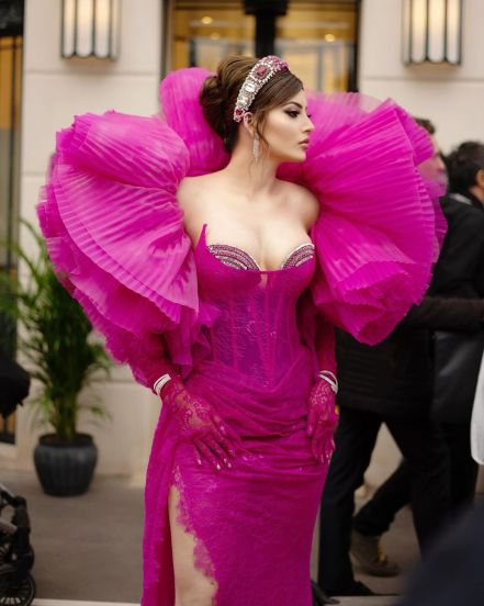 urvashi-rautela-cannes-look-2024