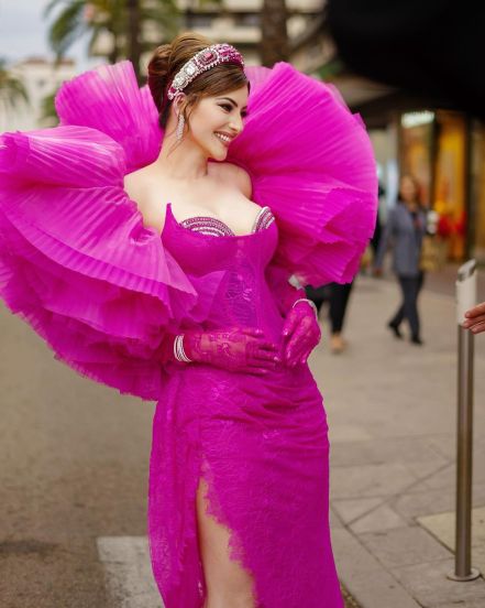 urvashi-rautela-cannes-look-2024