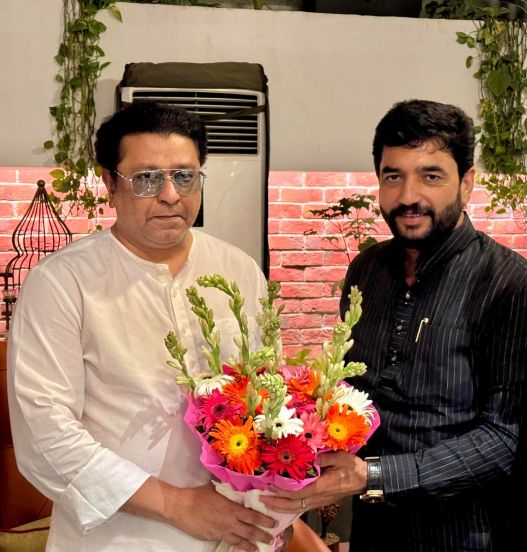 murlidhar mohol met raj thackeray