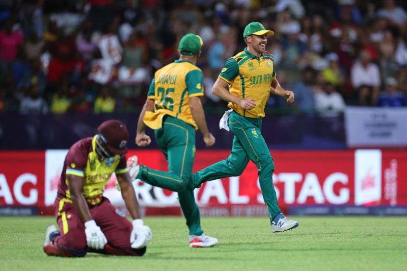 south-africa-into-semi-finals-t20-wc
