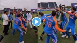 IND vs SA Final : विराट कोहली-अर्शदीप सिंगने केला भांगडा, ‘तुनक तुनक’ गाण्यावर डान्स करतानाचा VIDEO व्हायरल
