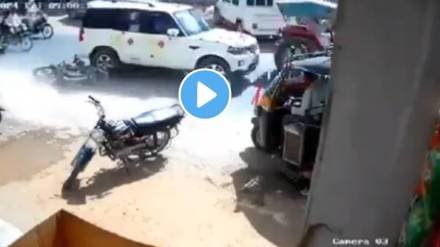 Shocking accident video viral man fell down on bike