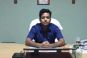 Cleared AIIMS at 16 became an IAS officer at 22 But left the job and founded Unacademy