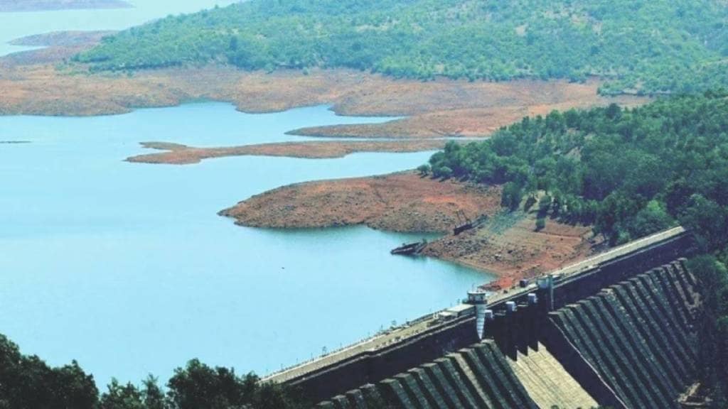 Mumbai, water storage,