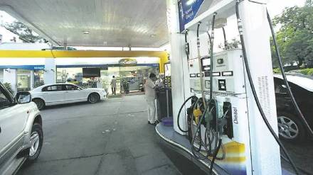 Petrol and diesel Prices 2 July 2024 today Check Updates fuel rates in your city Maharashtra check Pune Thane Mumbai rate